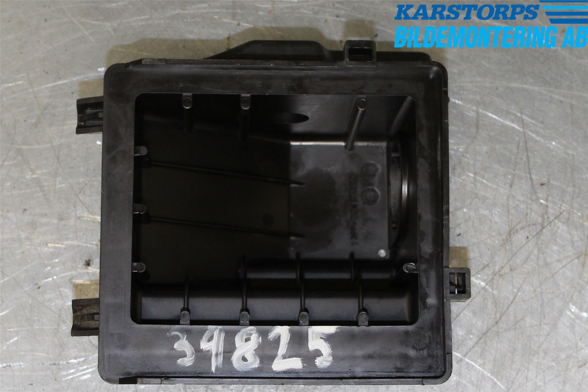 Nissan NOTE E11 06-14 Luftfilter Boks