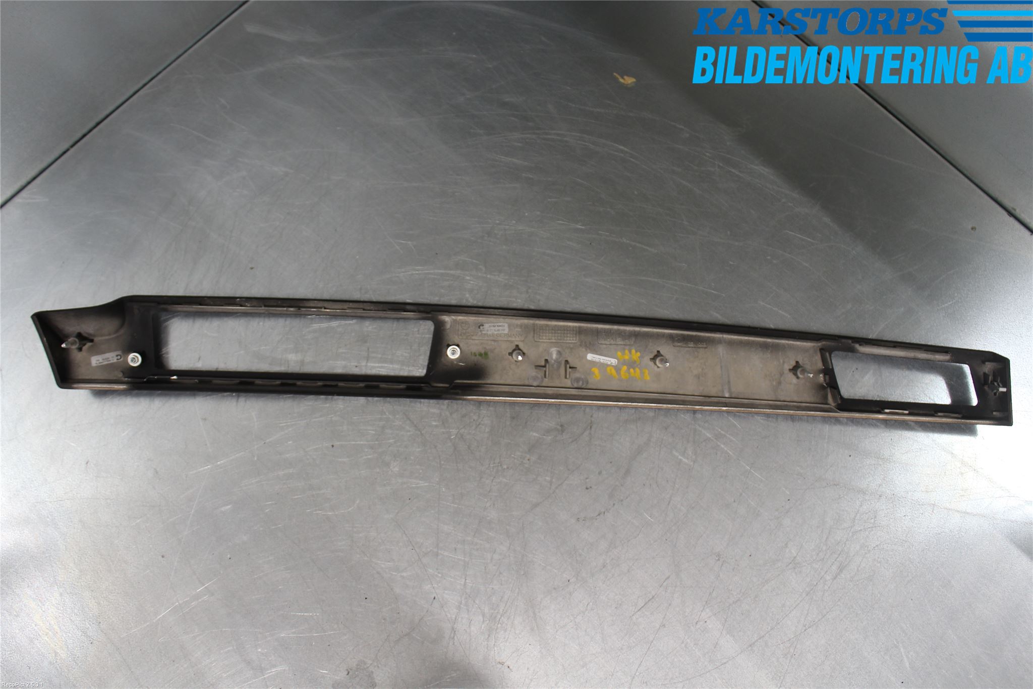 BMW 5 E60/61 Sed/Tou 02-10 Innr Dekor Instrbord