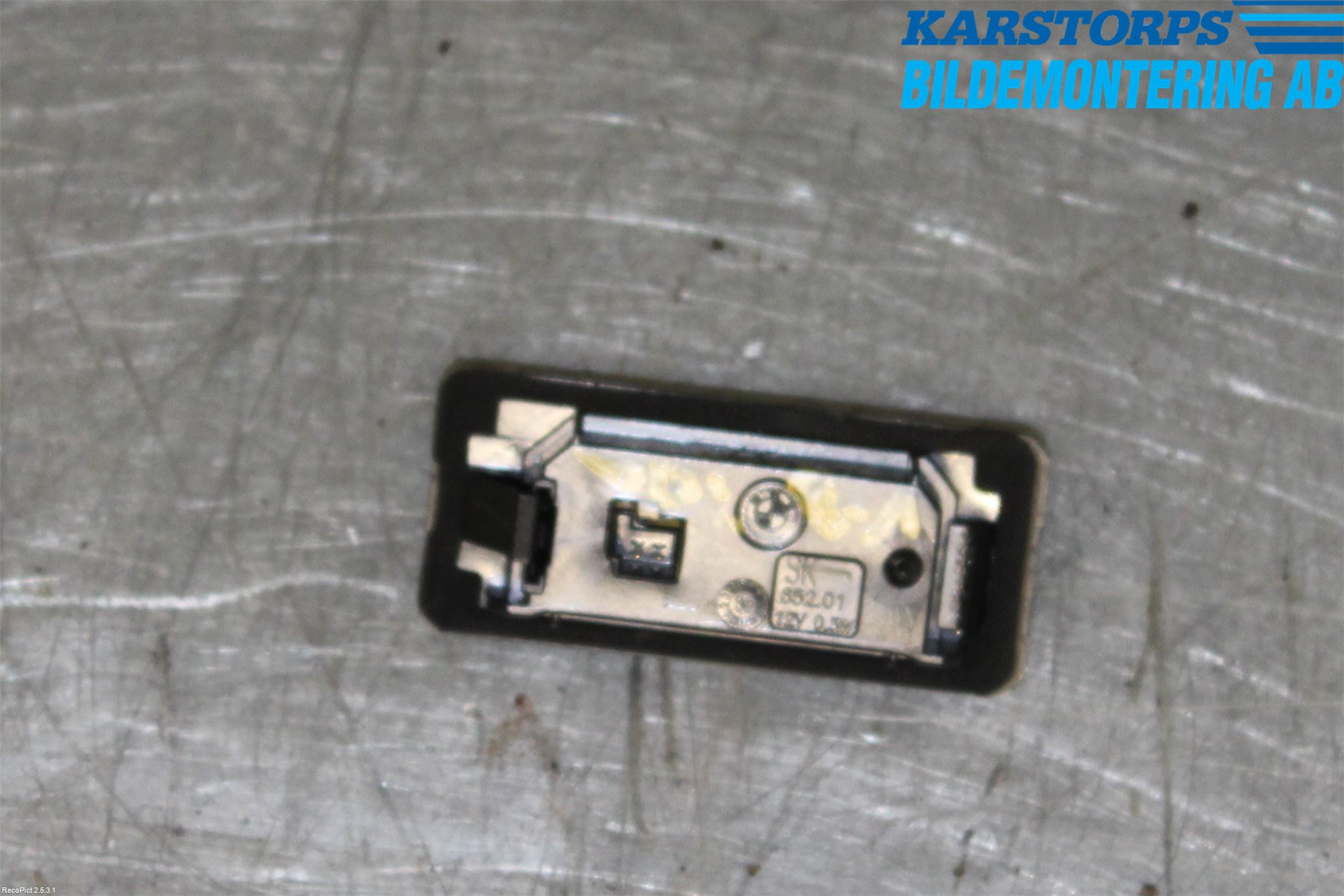 BMW 3 F30/F31/F80 12-19 Skilt Belysning