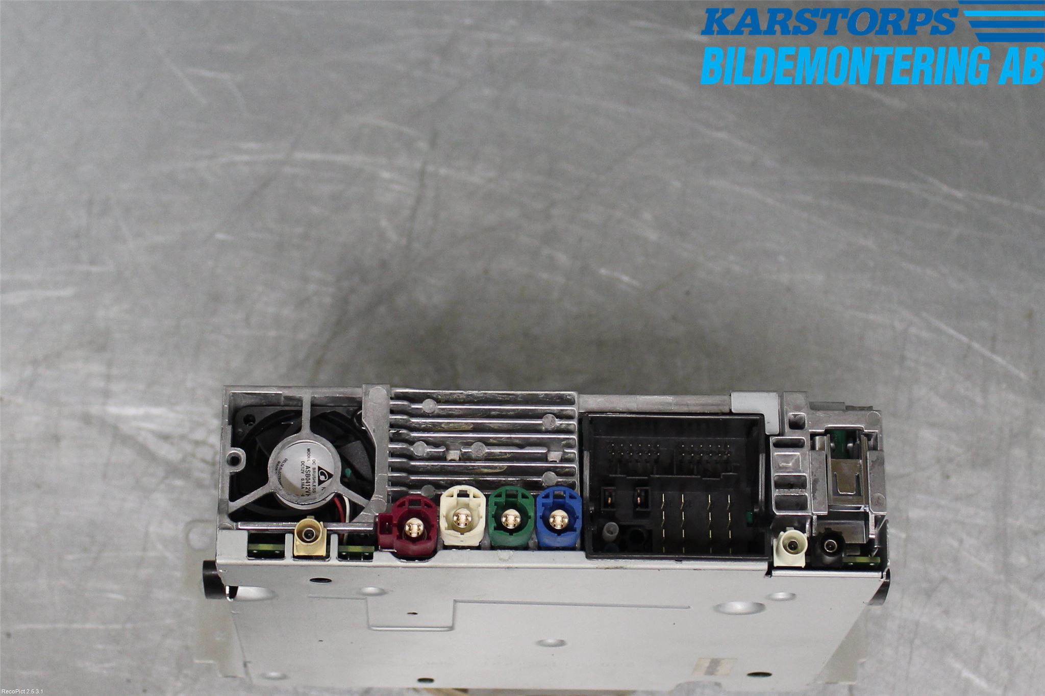 BMW 3 F30/F31/F80 12-19 Stereo Radio Med Cd