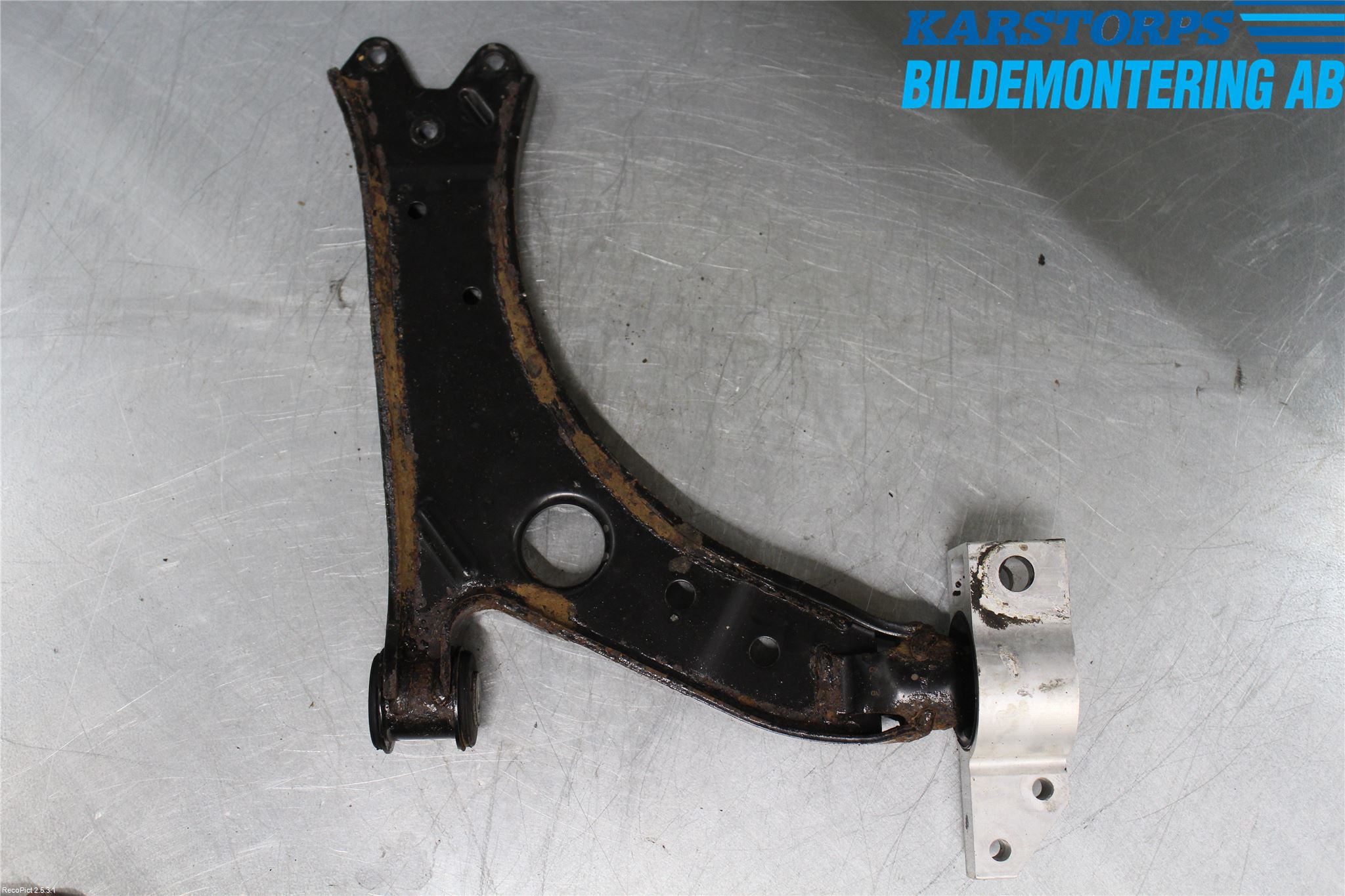 Seat LEON 06-12 Bærearm Foran Venstre Nedre