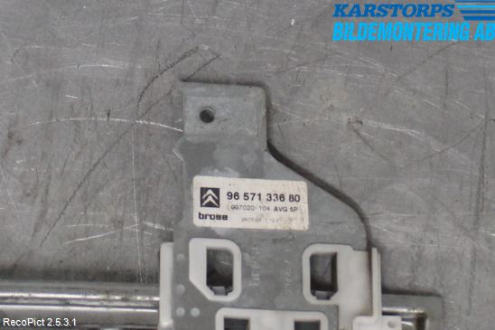 Citroen C4 I   05-10 Vindusheis El Komp