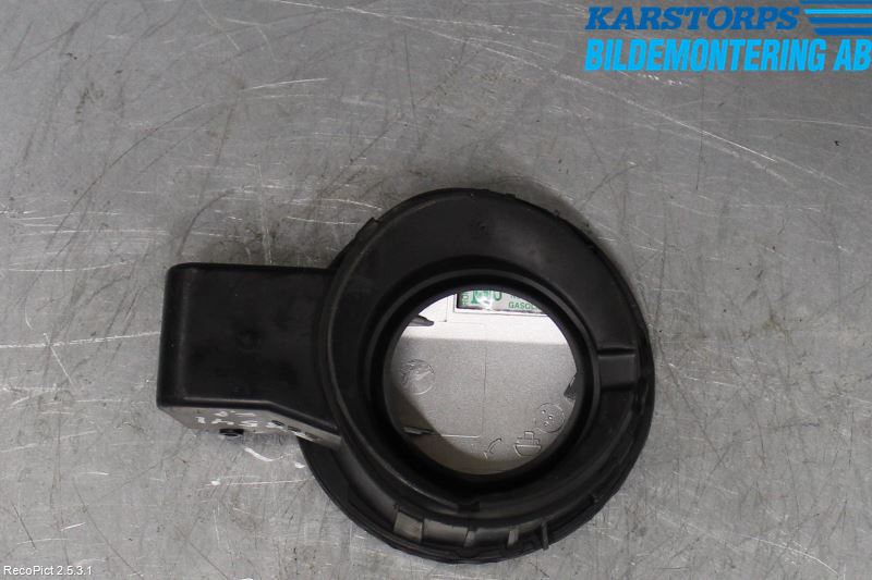 Citroen C4 I   05-10 Drivstoff Tankluke