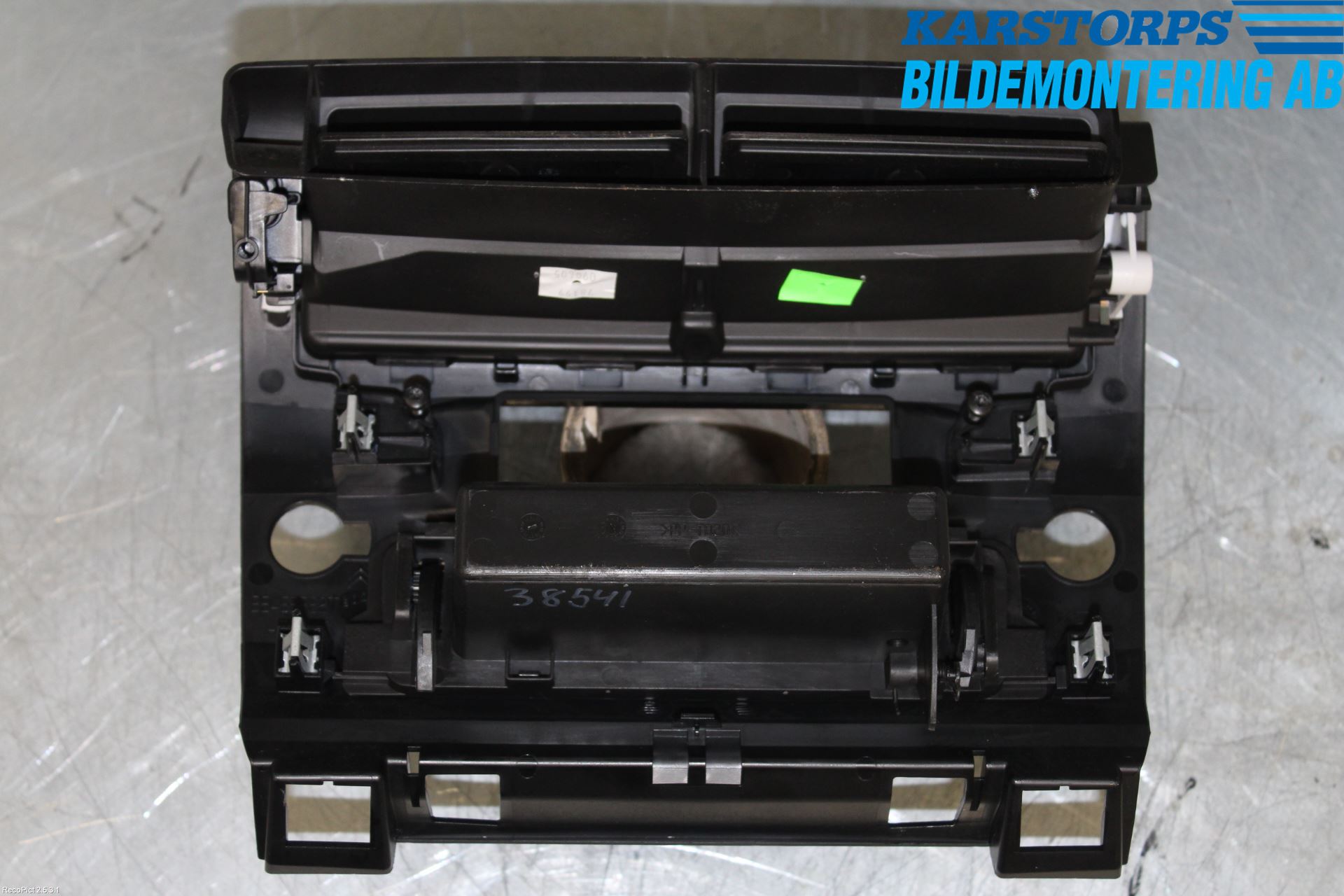 Citroen C4 I   05-10 Dashbord Kanal - Dyse