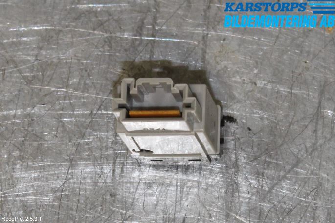 Mitsubishi L200 06-15 Frontlykt Lysspredderreg
