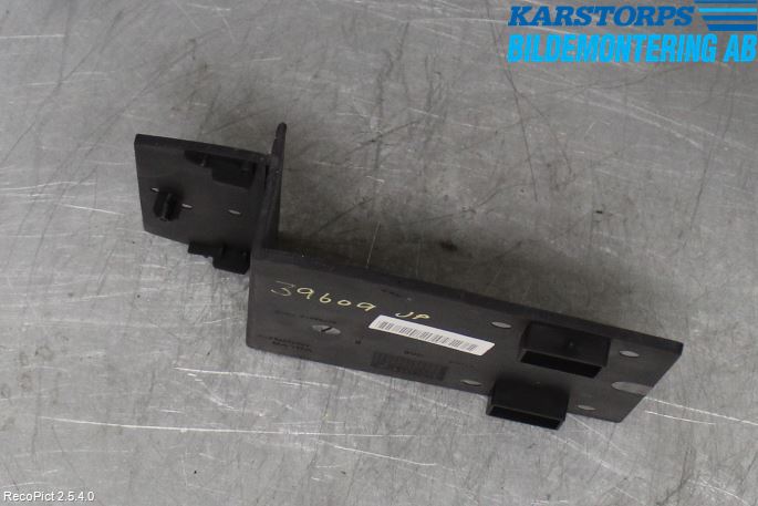 Volvo V70 08-13 Innr Konsoll-Lomme