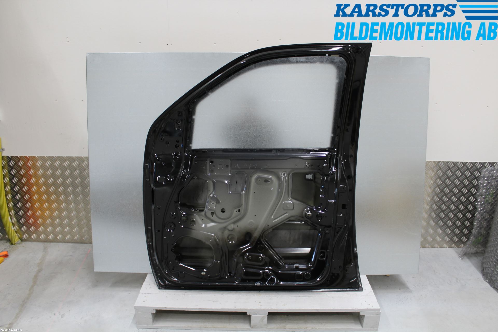 Nissan NAVARA 05-16 Dør 4D Foran Høyre