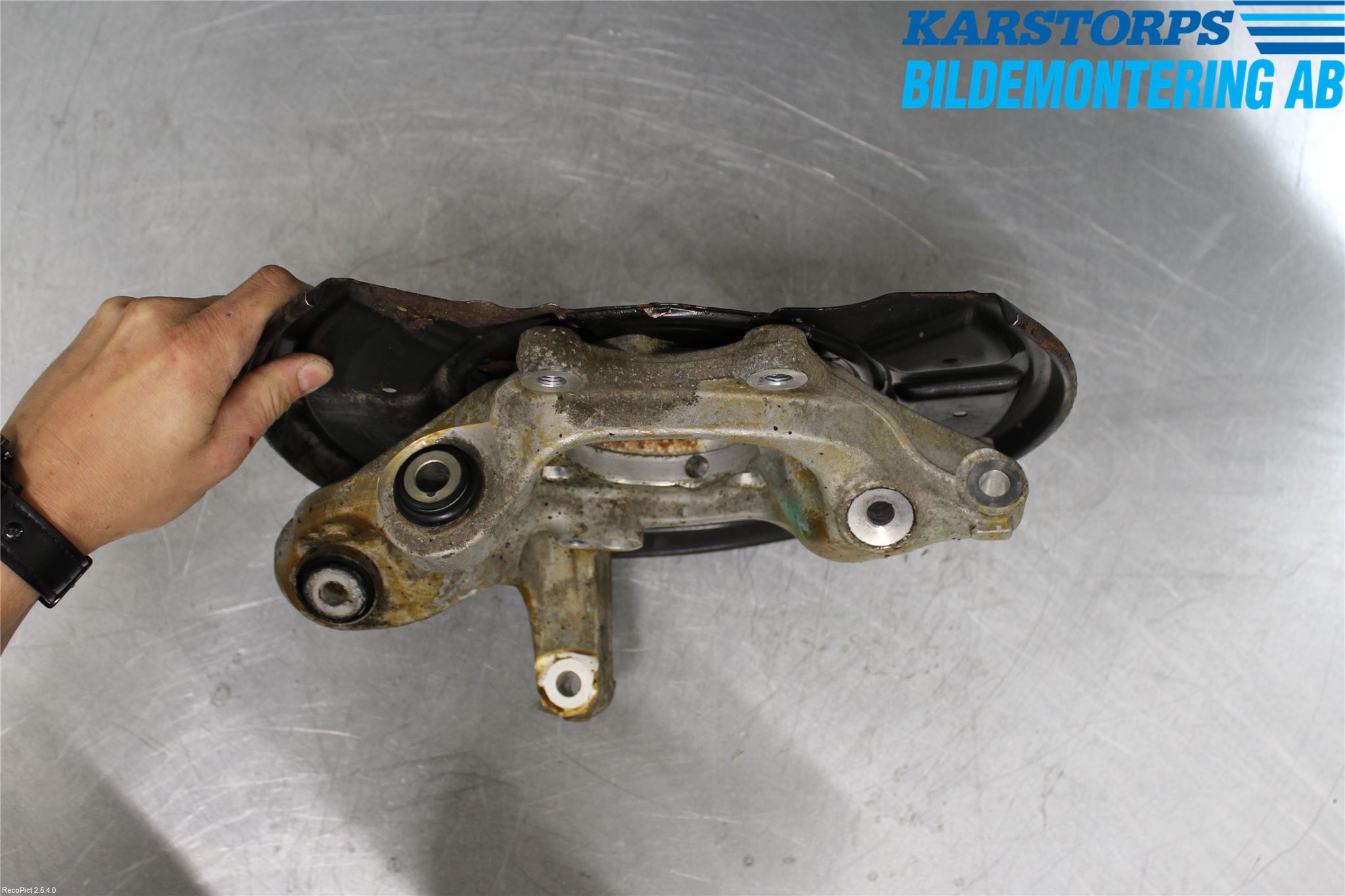 Mercedes-Benz MB E-KLASS (W212) 09-16 Spindel Vb