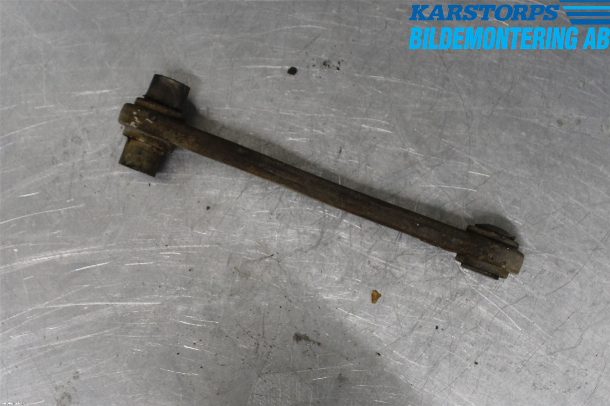 Mercedes-Benz MB C-KLASS (W205) 14-21 Bakaksel Momentstag
