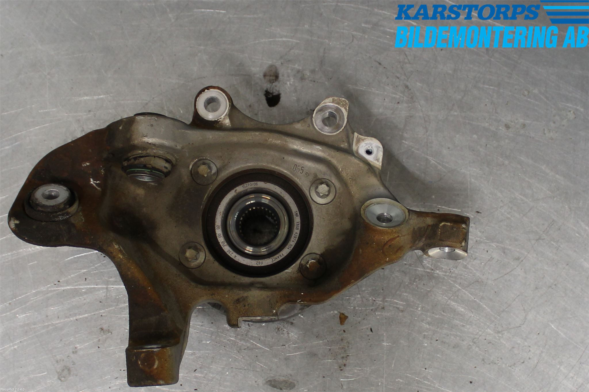 Mercedes-Benz MB C-KLASS (W205) 14-21 Spindel Vb