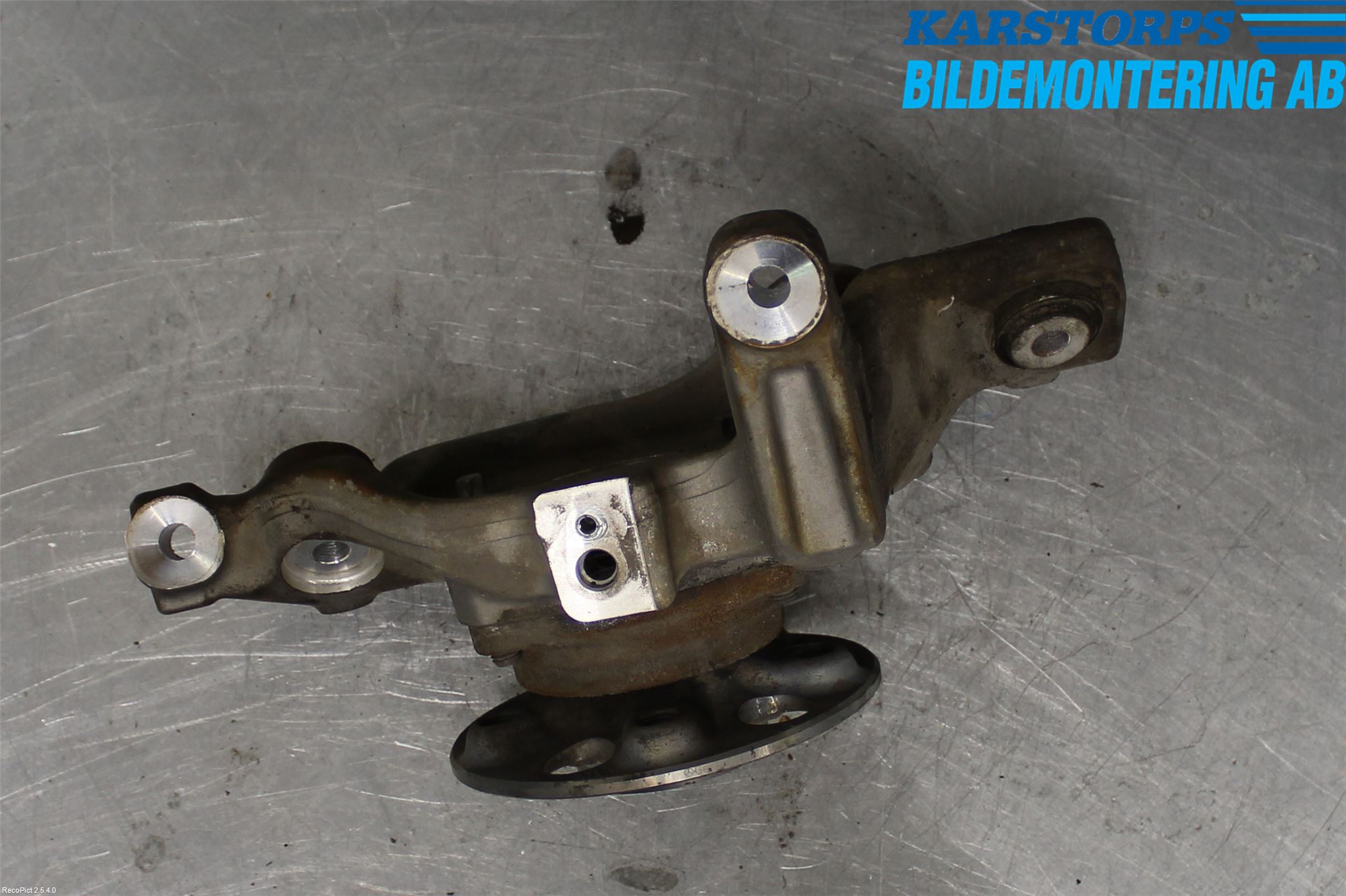 Mercedes-Benz MB C-KLASS (W205) 14-21 Spindel Hb