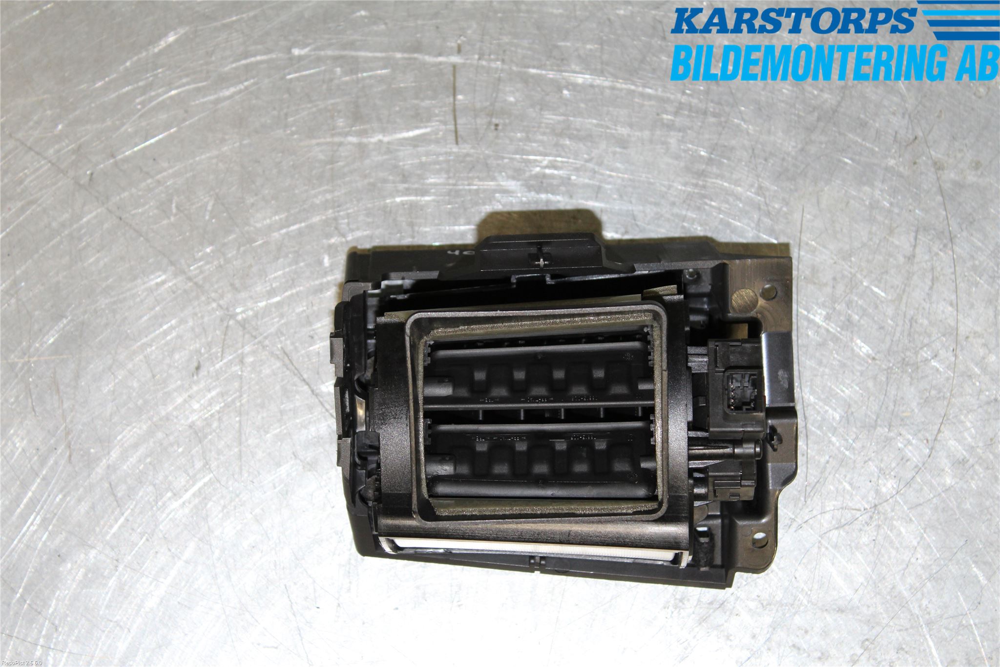 Jaguar XF 08-15 Dashbord Kanal - Dyse