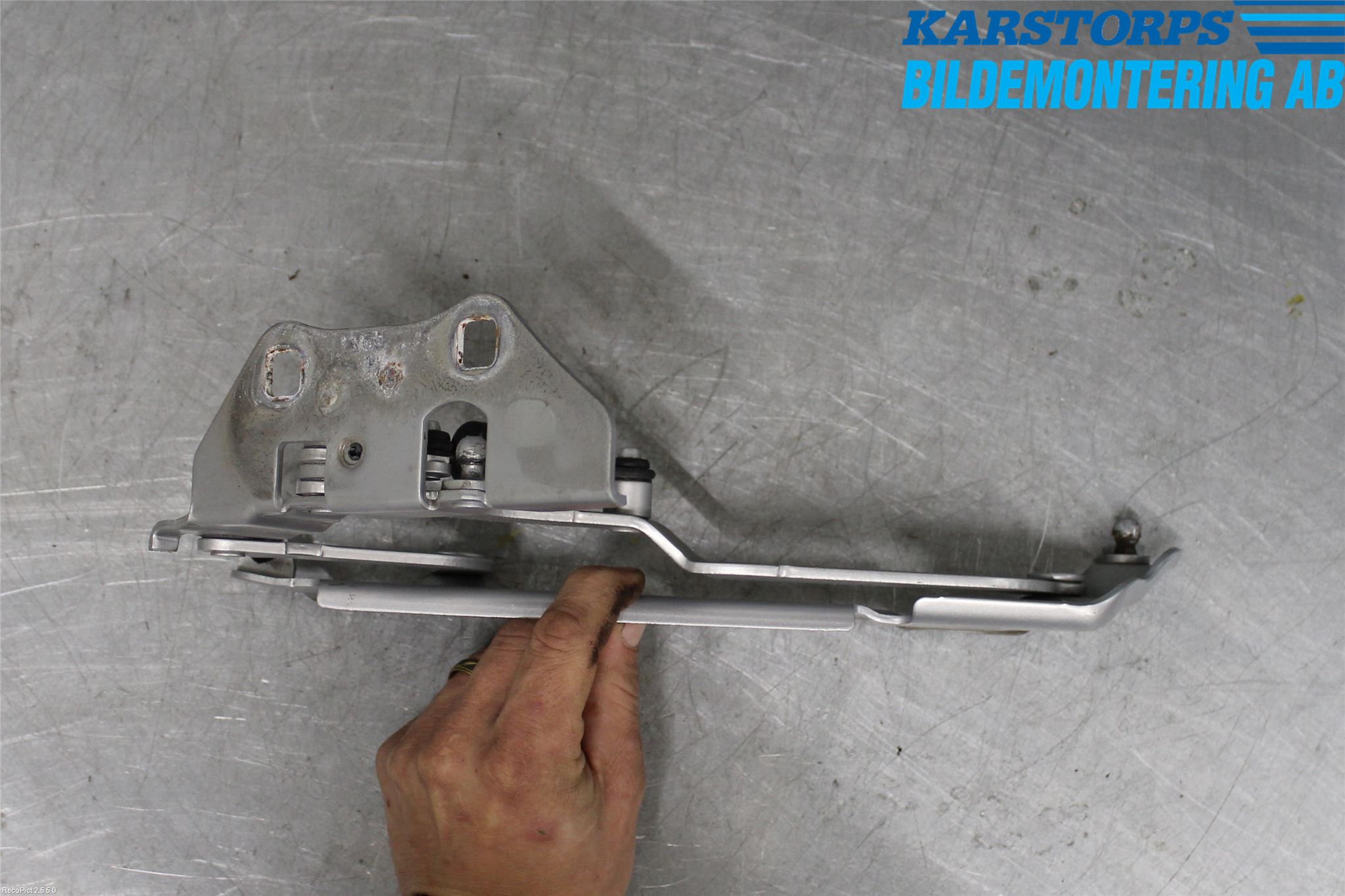 Jaguar XF 08-15 Bakluke Hengsel Venstre