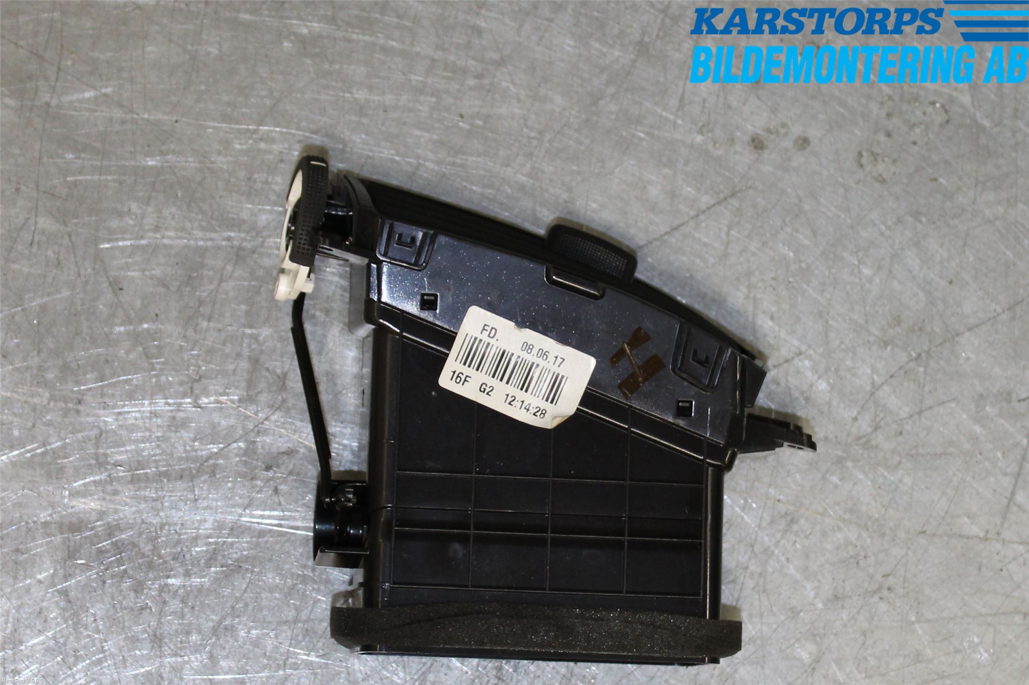 Hyundai i30 FD 07-12 Dashbord Kanal - Dyse