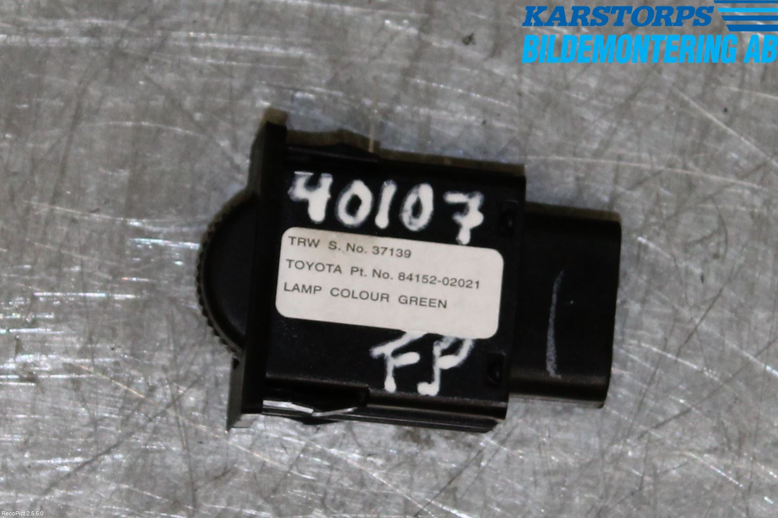 Toyota COROLLA VERSO 04-07 Frontlykt Lysspredderreg