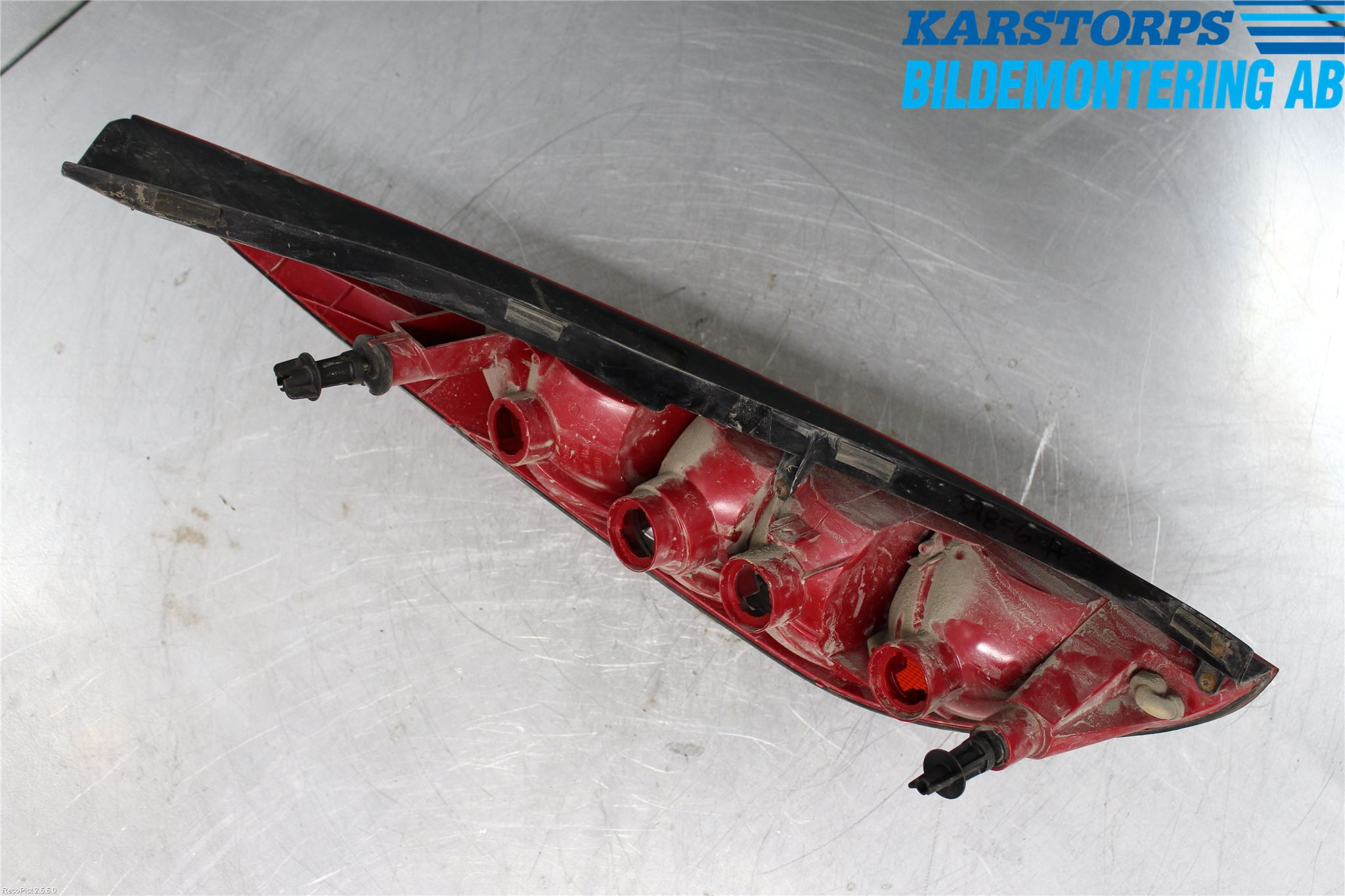 Ford MONDEO     01-06 Baklykt Høyre