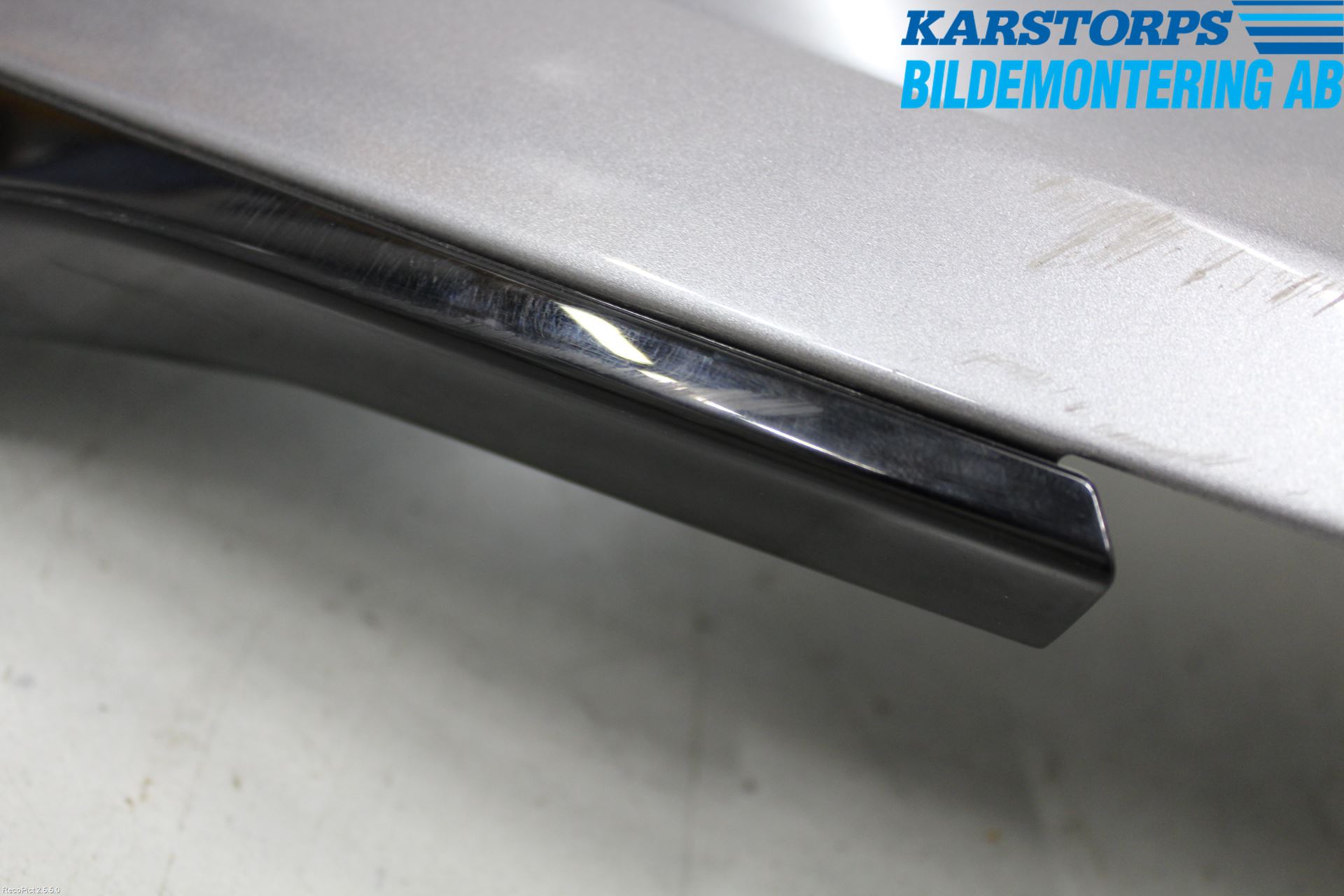 Jaguar XF 08-15 Spoiler Bakluke