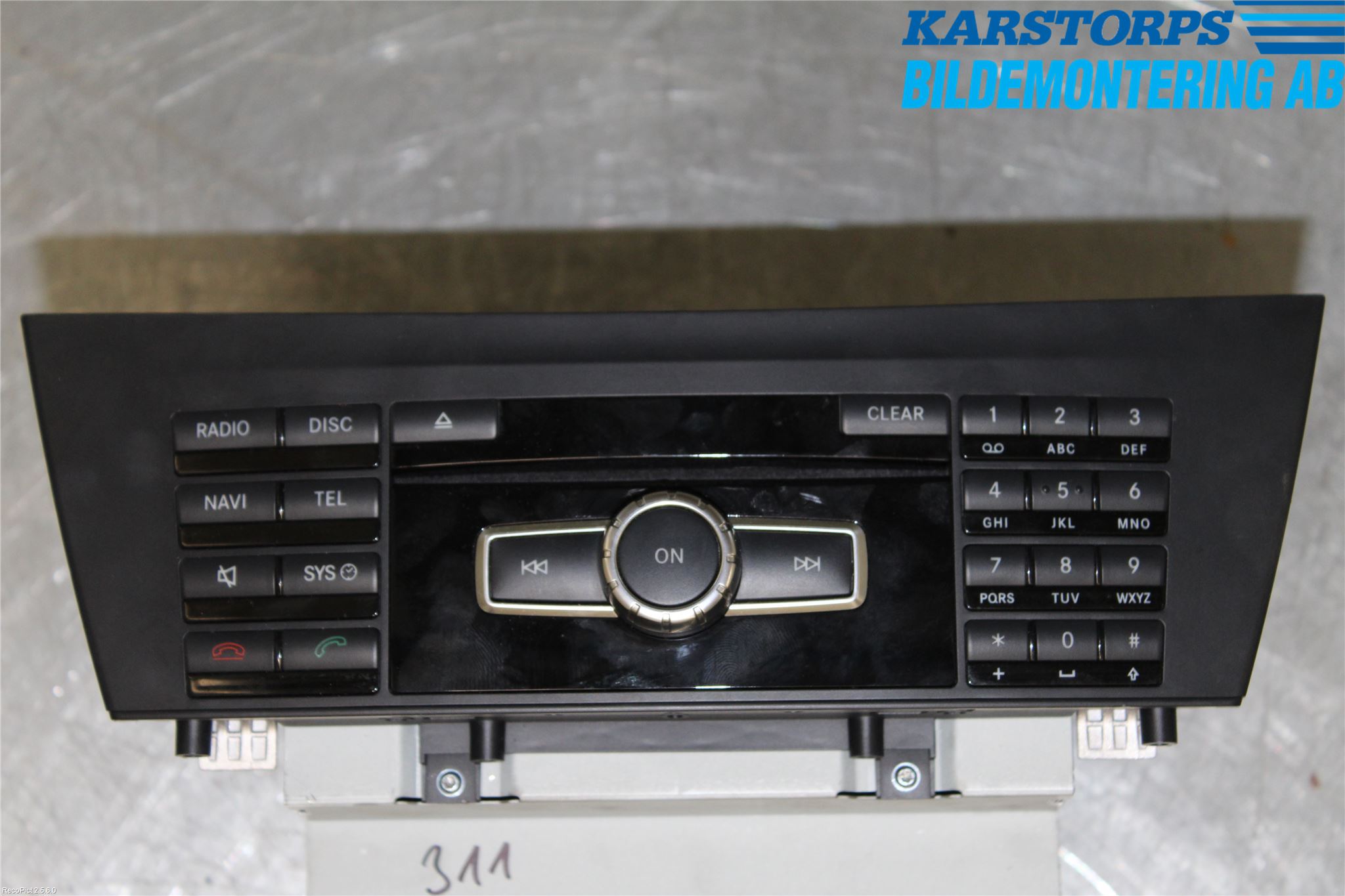 Mercedes-Benz MB C-KLASS (W204) 07-15 Stereo Radio Med Cd