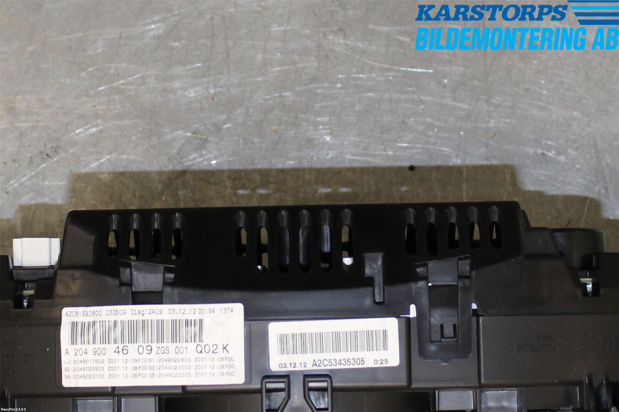 Mercedes-Benz MB C-KLASS (W204) 07-15 Instr Kombinert