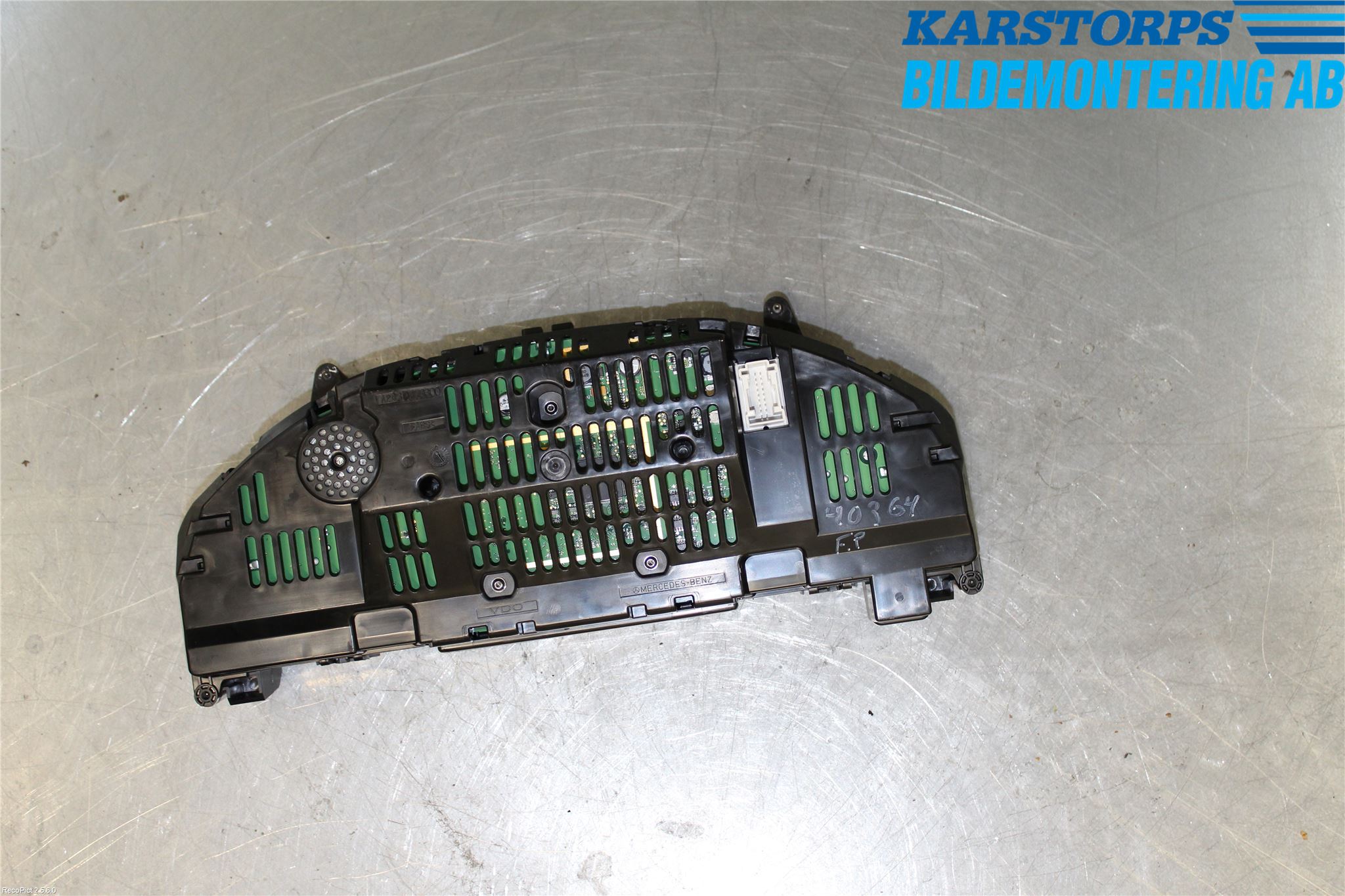 Mercedes-Benz MB C-KLASS (W204) 07-15 Instr Kombinert