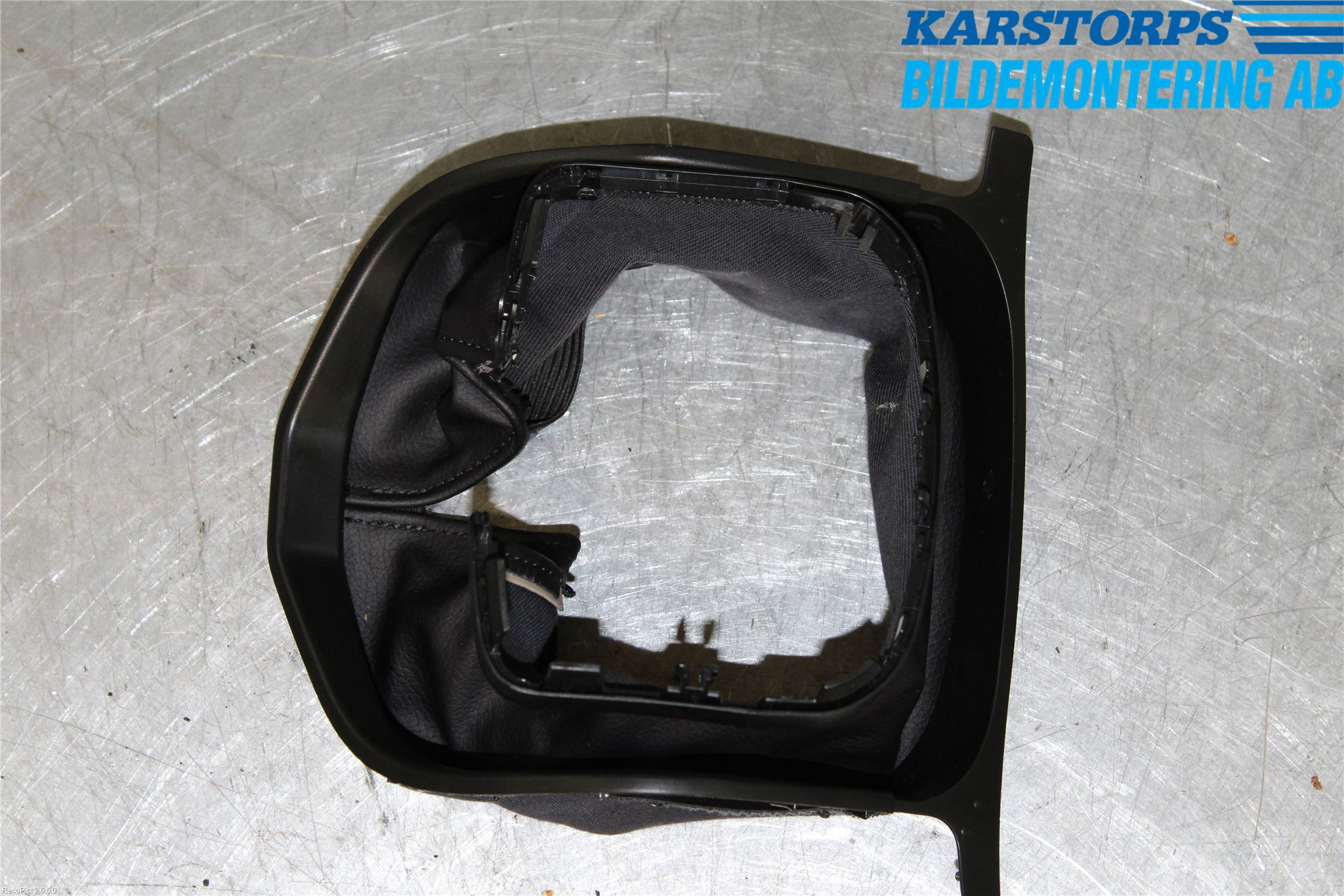 Mercedes-Benz MB C-KLASS (W204) 07-15 Rattdeksel - Deksler