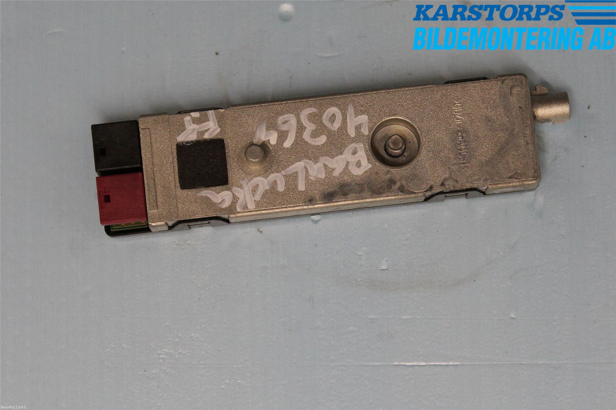 Mercedes-Benz MB C-KLASS (W204) 07-15 Stereo Antenneforsterker
