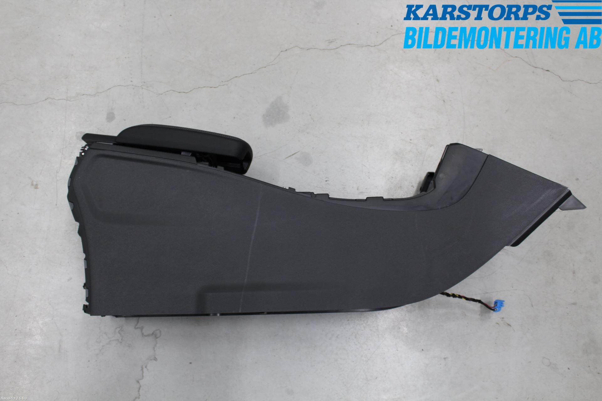 Mercedes-Benz MB B-KLASS (W246/W242) 12-19 Innr Konsoll-Lomme