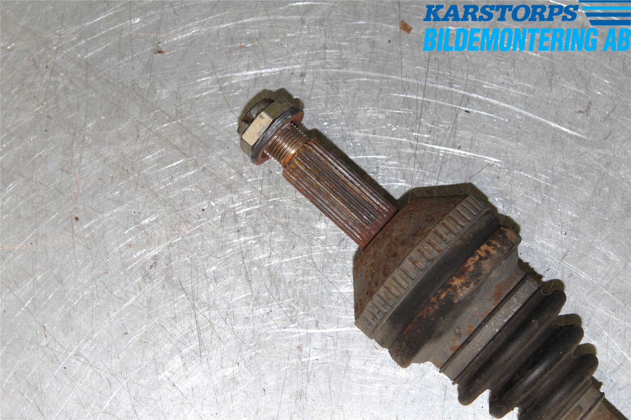 Jaguar XJ X350        03-09 Drivaksel Bak Kompl Høyre