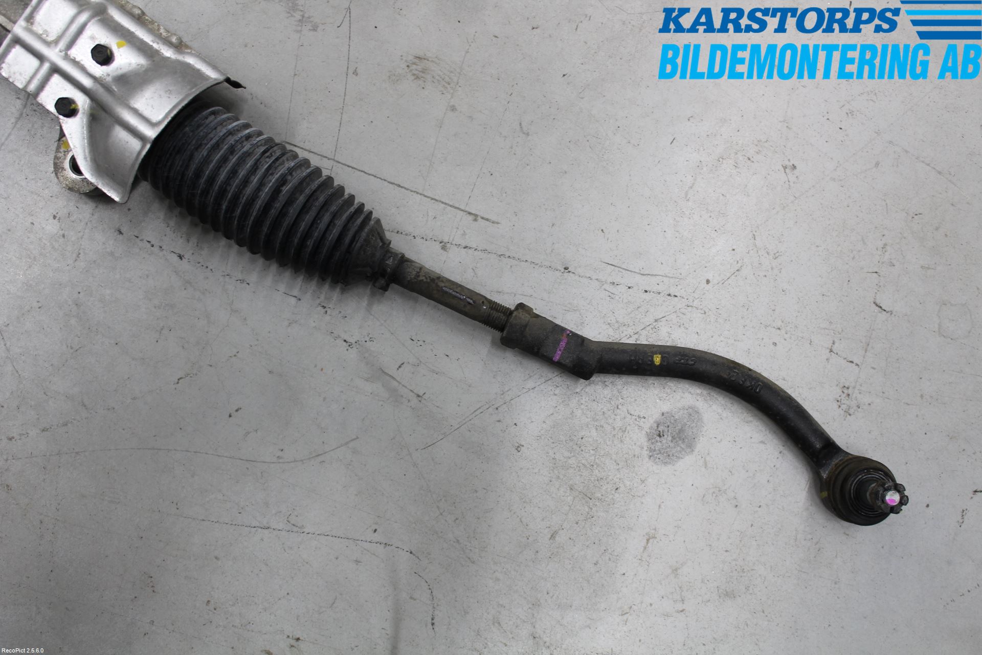 Kia CEED 12-18 Snekke - Tannstang