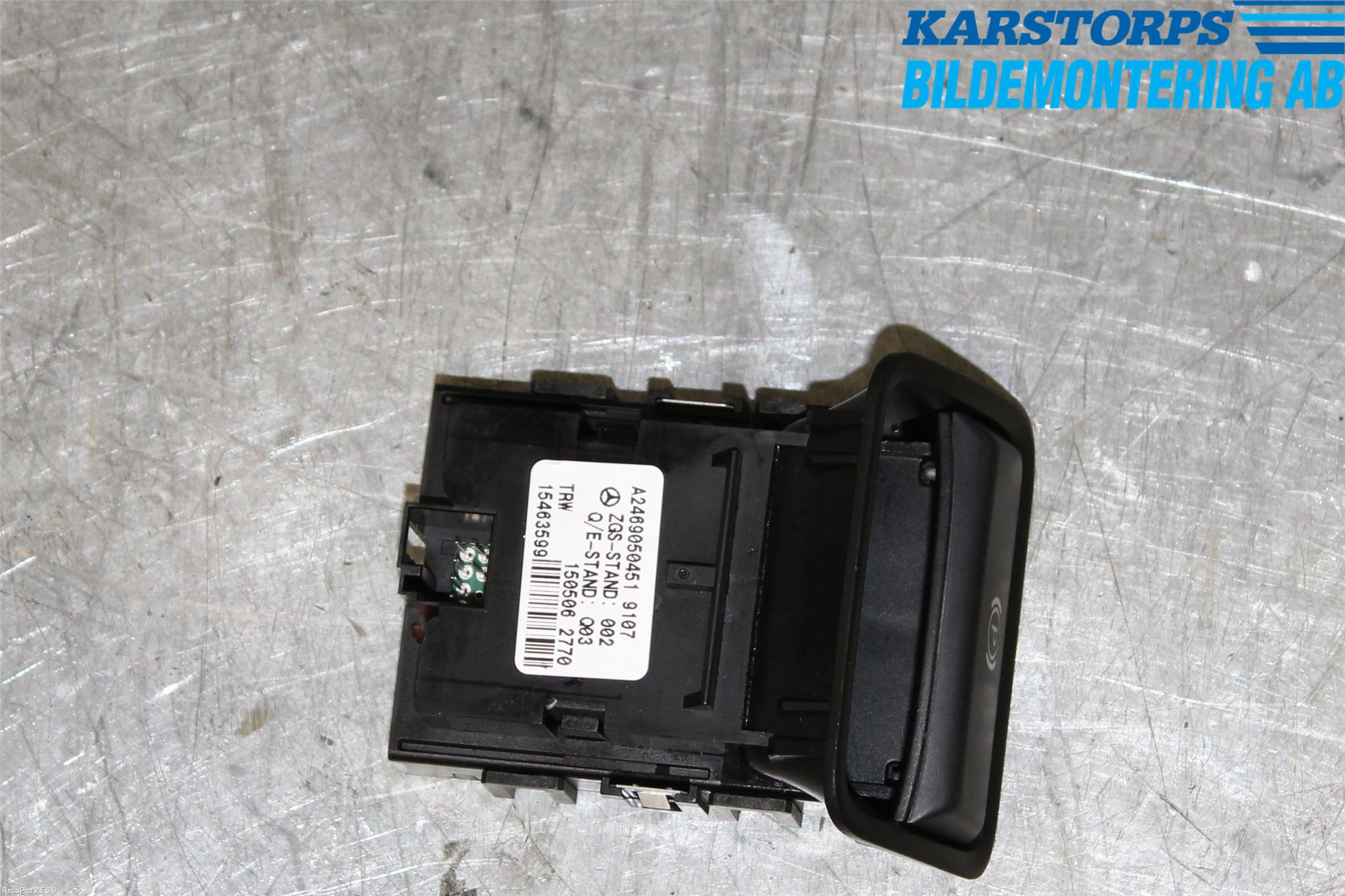 Mercedes-Benz MB CLA-KLASS (C117/X117) 13-19 Bryter Parkeringsbrems