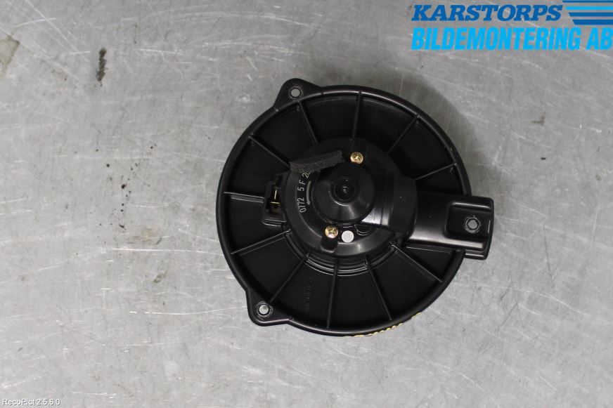 Mitsubishi GRANDIS Varmeapparat Viftemotor