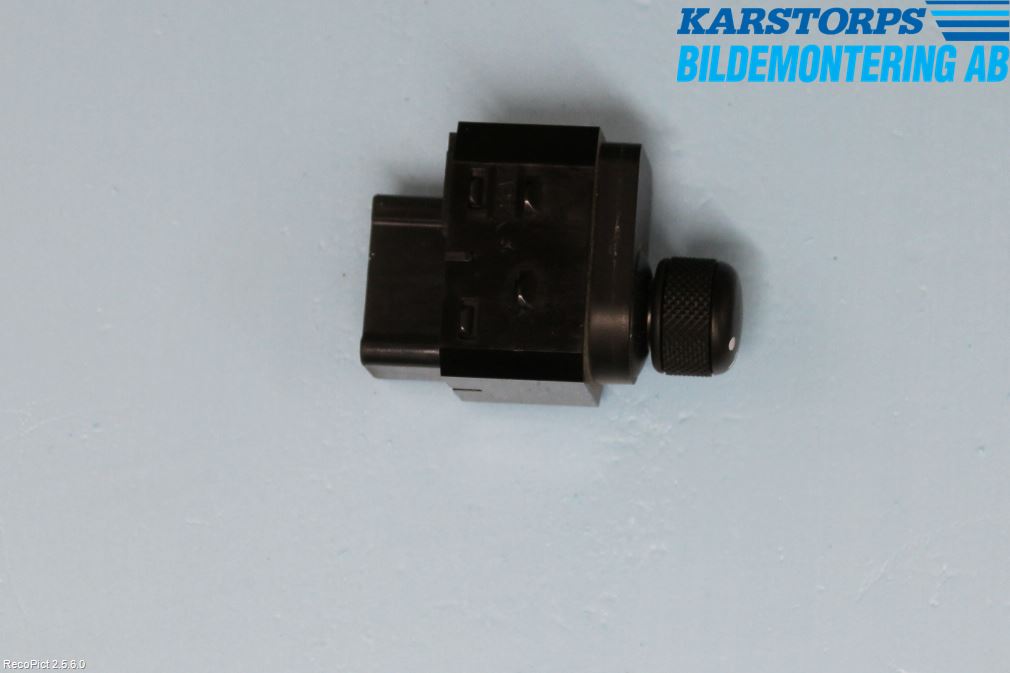 Suzuki SWIFT 05-10 Bryter Speil