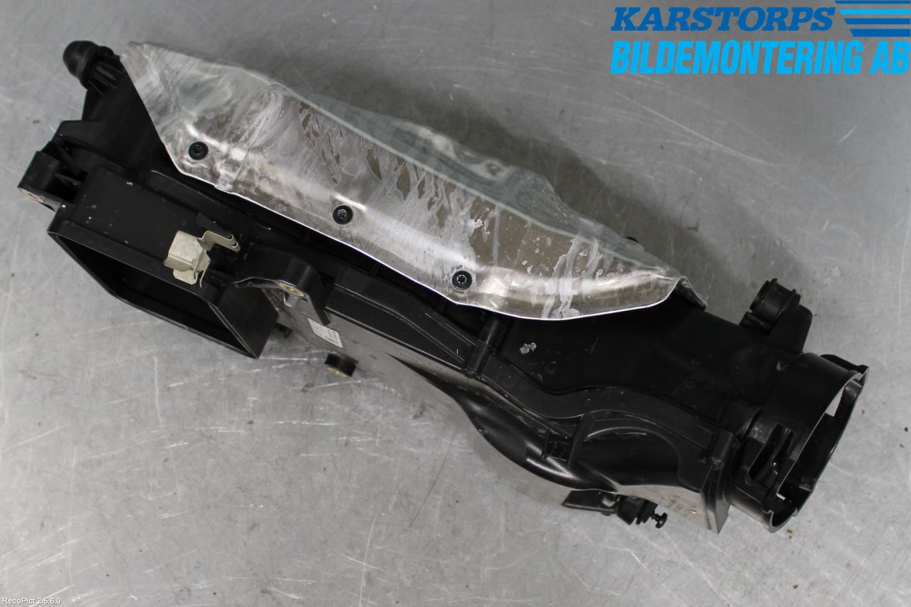 Mercedes-Benz MB C-KLASS (W205) 14-21 Luftfilter Boks