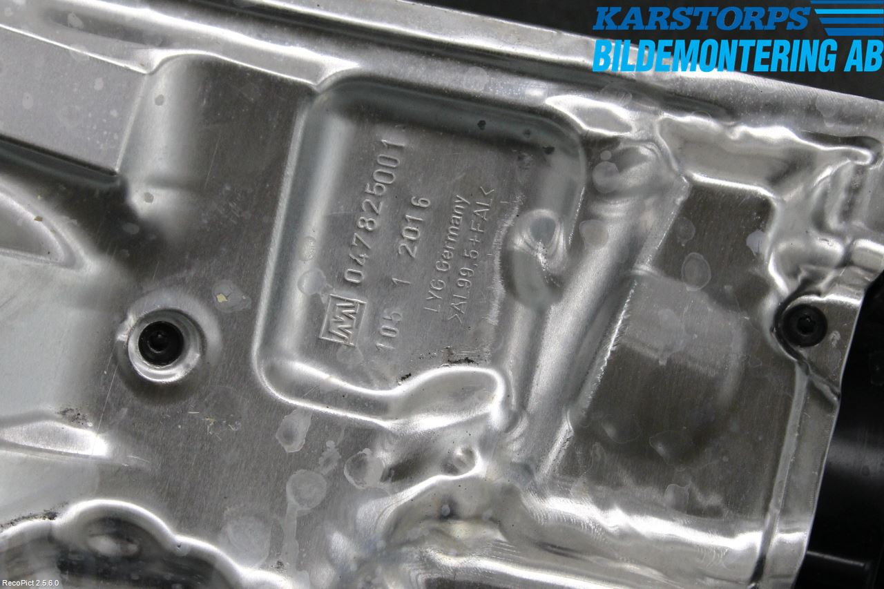 Mercedes-Benz MB C-KLASS (W205) 14-21 Luftfilter Boks