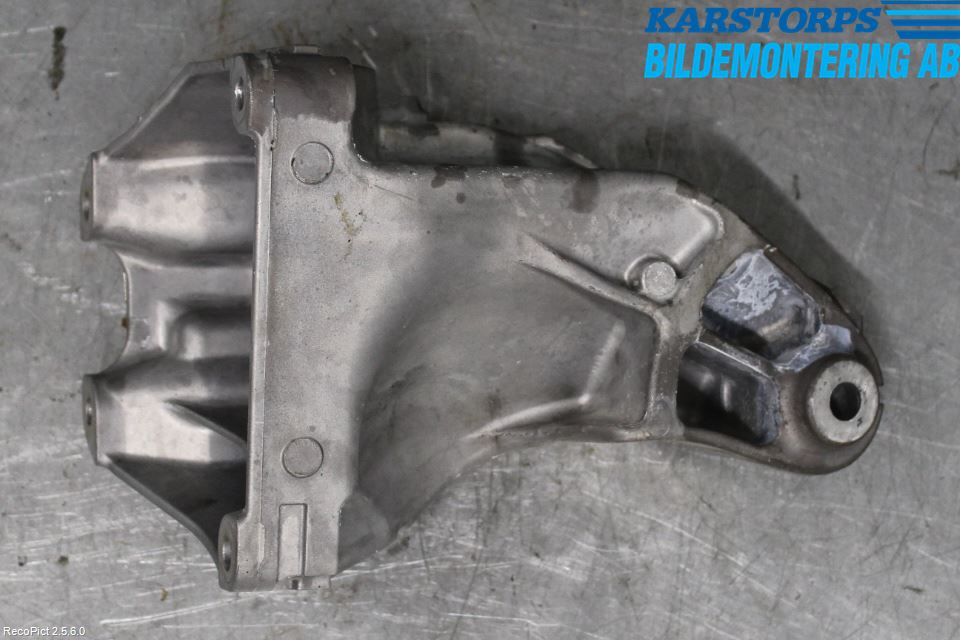 Mercedes-Benz MB C-KLASS (W205) 14-21 Motor Feste Stål-Alu