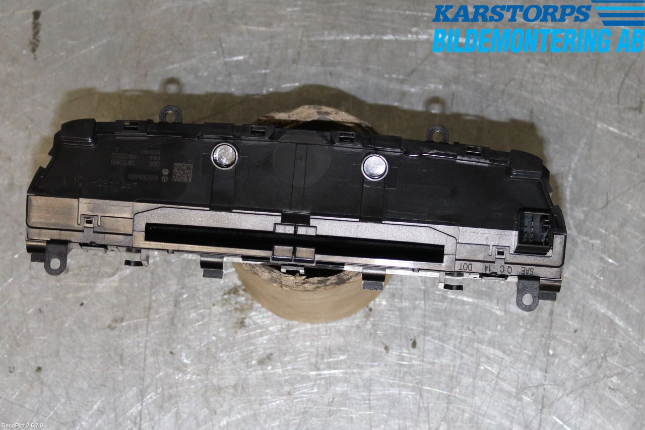 Mercedes-Benz MB C-KLASS (W205) 14-21 Stereo Radio Med Cd