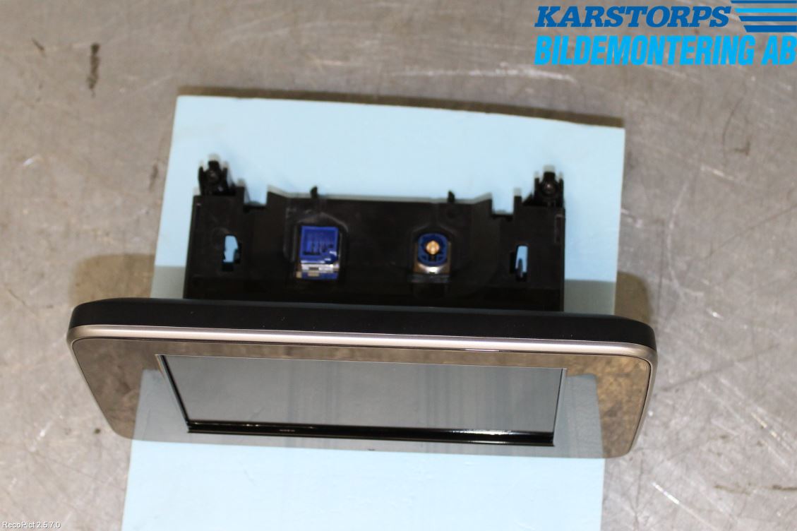 Mercedes-Benz MB C-KLASS (W205) 14-21 Instr Skjerm Dvd-Gps-Ac-Tlf