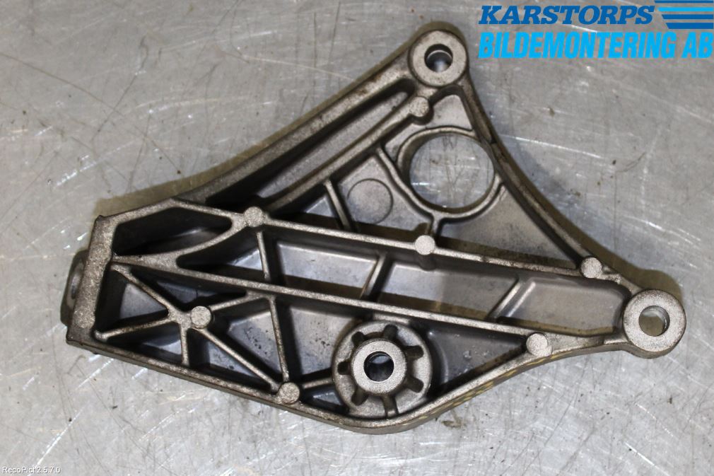 BMW 3 F30/F31/F80 12-19 Motor Feste Stål-Alu