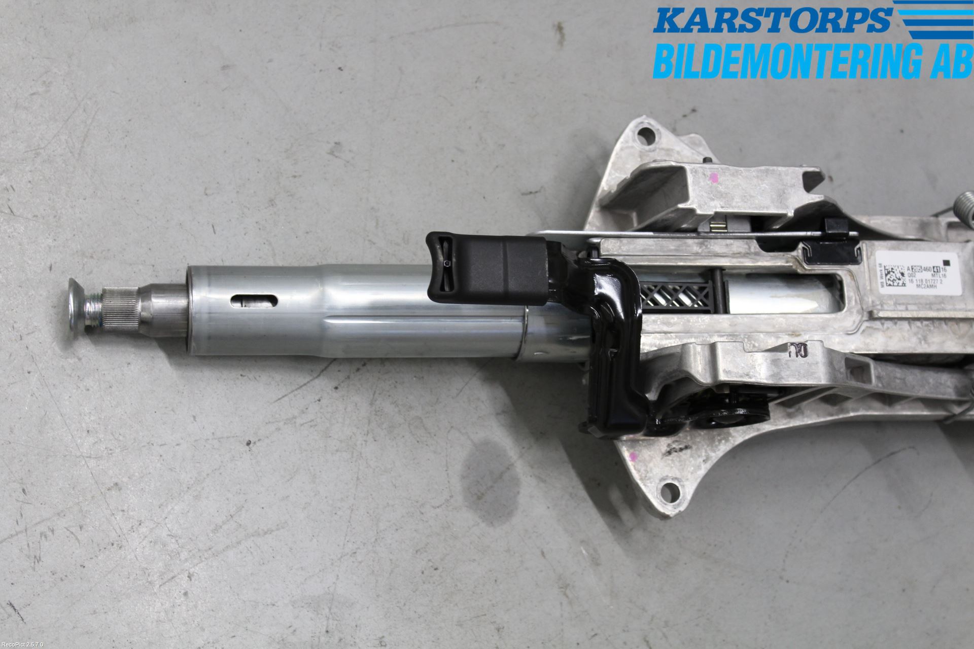 Mercedes-Benz MB C-KLASS (W205) 14-21 Rattakselaggregat Justerbart