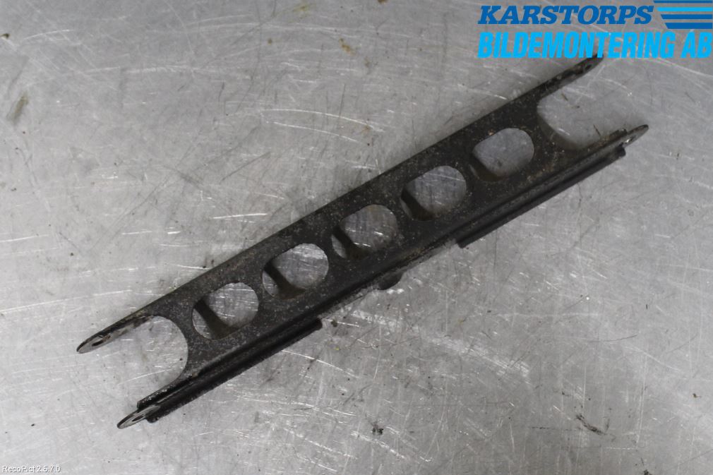 BMW 3 E90/91 SED/TOU 05-12 Bærearm Bak Høyre