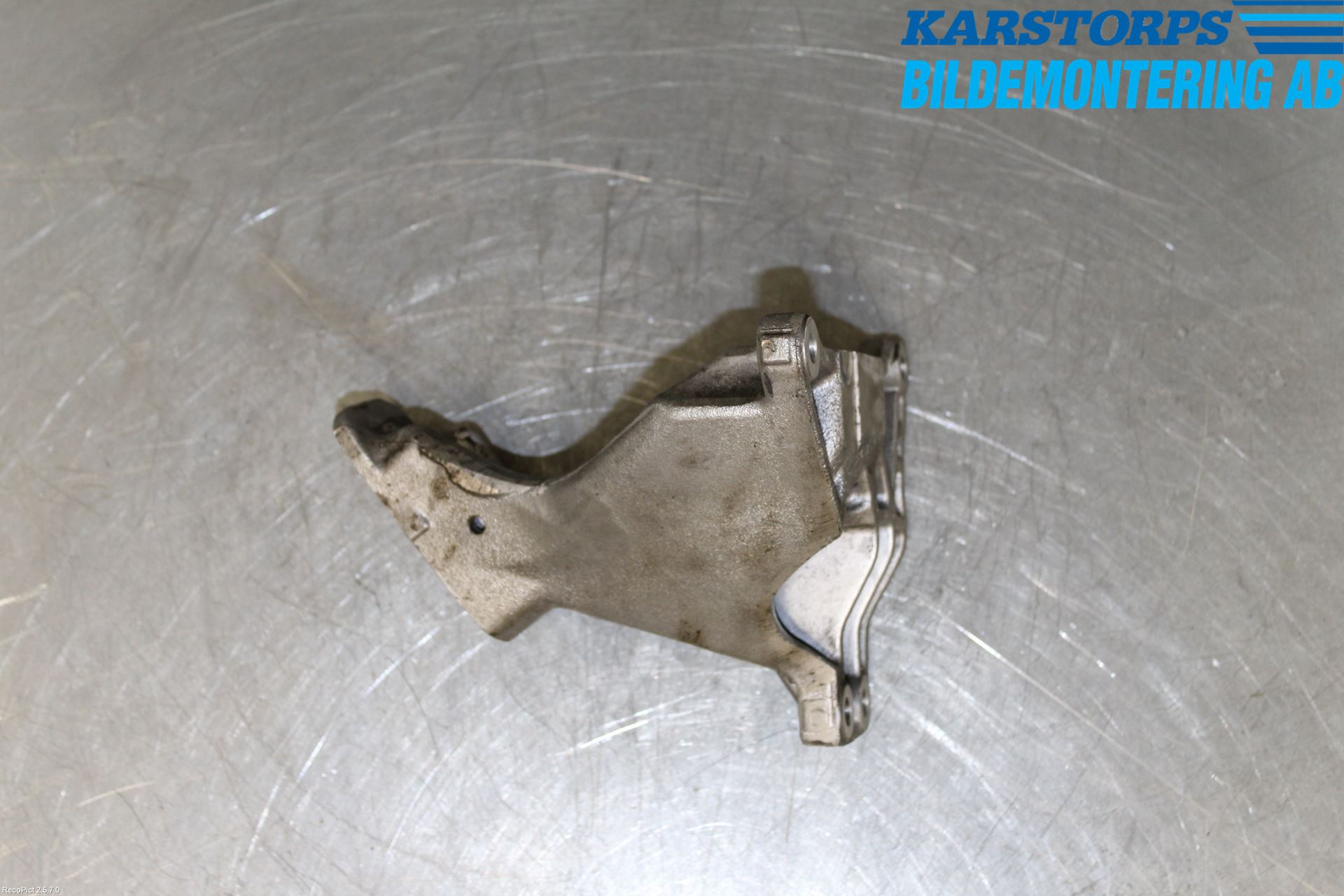 Audi A6/S6     05-11 Motor Feste Stål-Alu