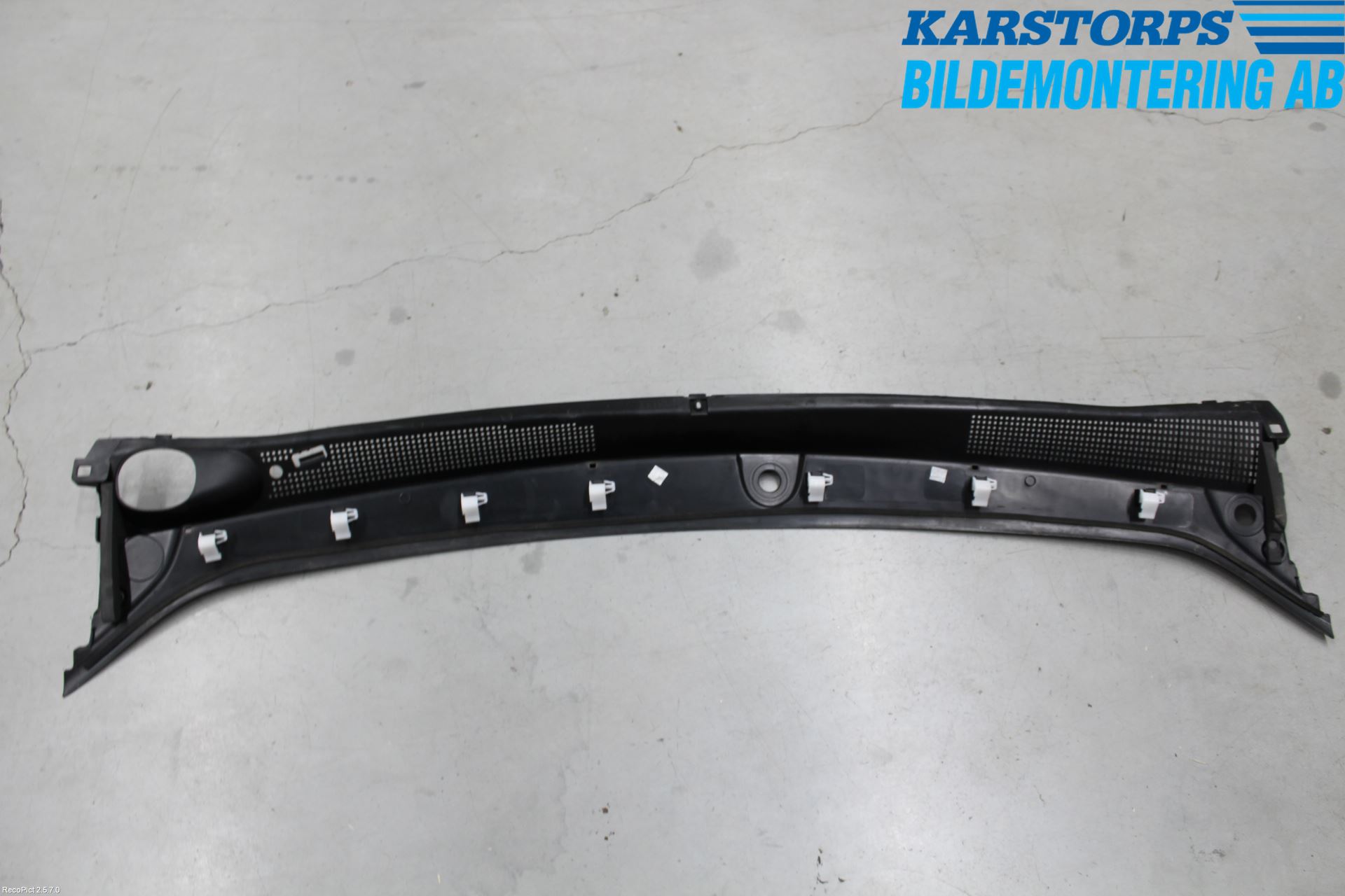 Dacia SANDERO/STEPWAY 13-20 Visker Deksel-Grill-Under Frr