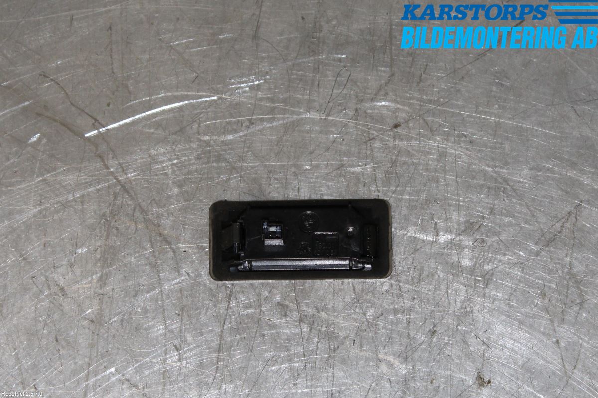 BMW 3 F30/F31/F80 12-19 Skilt Belysning