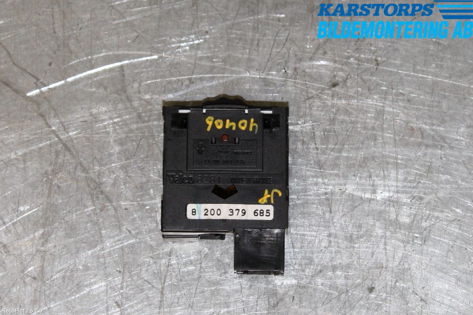 Renault TRAFIC   02-14 Frontlykt Lysspredderreg