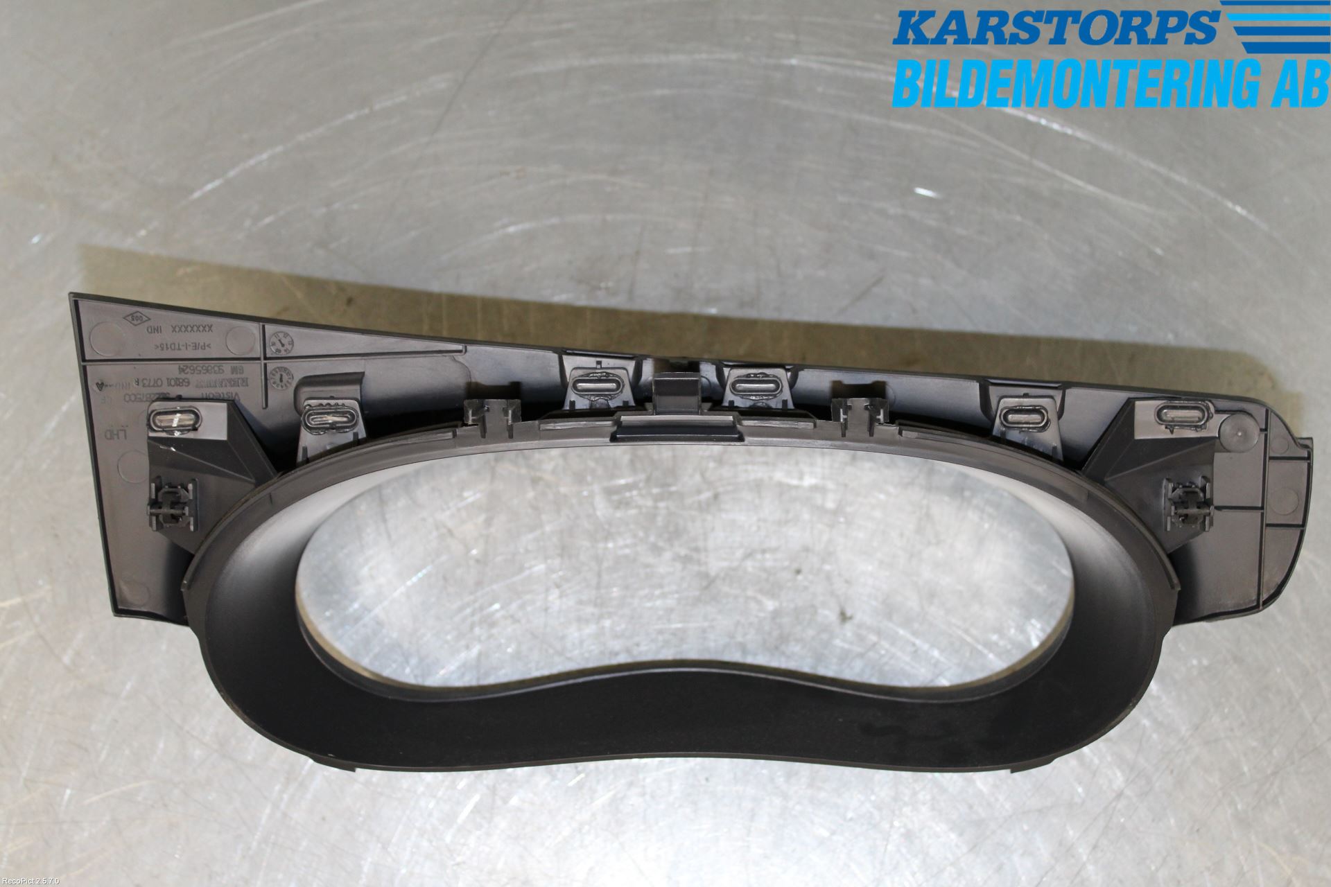 Renault TRAFIC   02-14 Instrument Ramme