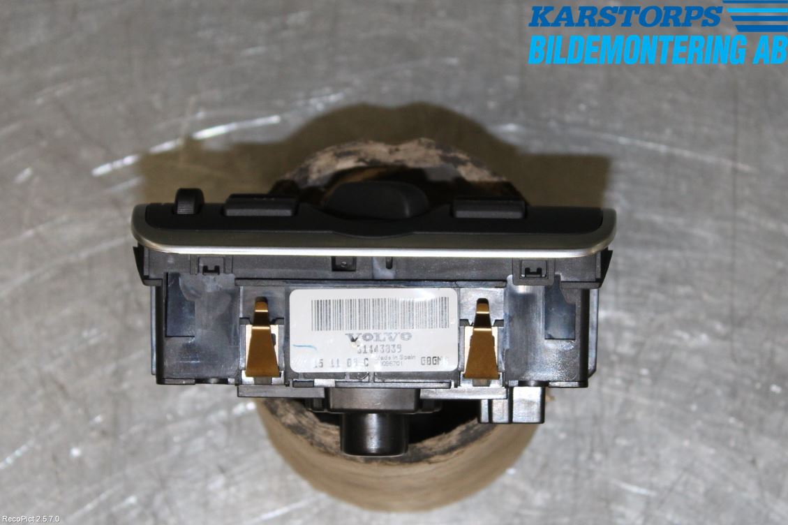 Volvo V70 14-16 Bryter Hovedlys