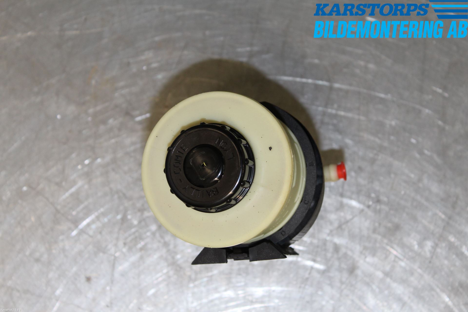 Renault TRAFIC   02-14 Servo Oljebeholder