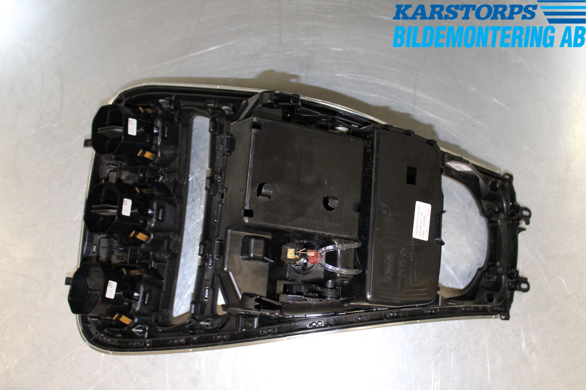 Mercedes-Benz MB GLC-KLASS (X253/C253) 15-22 Instrumentkonsoll Midt