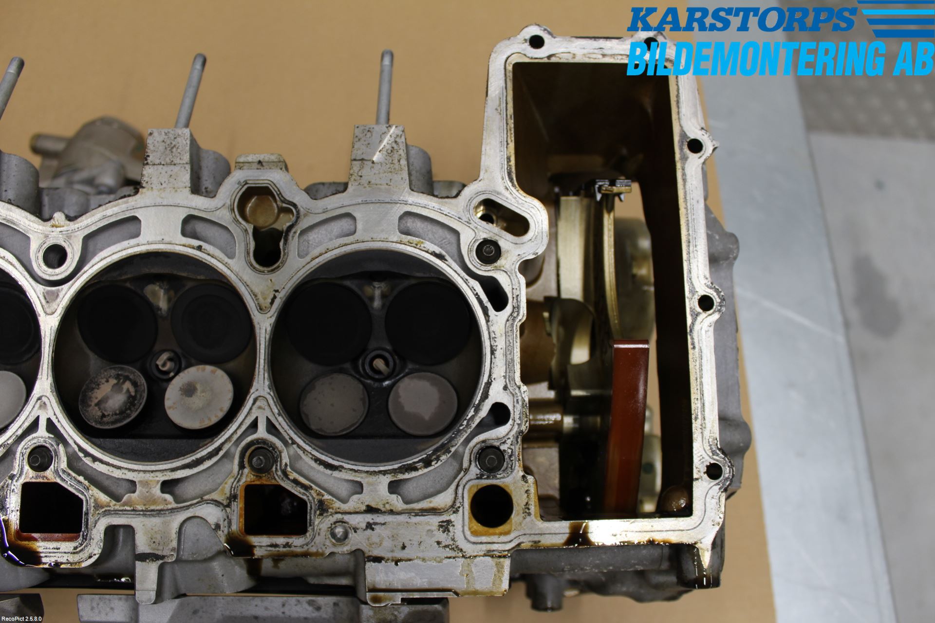 Audi A6/S6     05-11 Topplokk Bensin