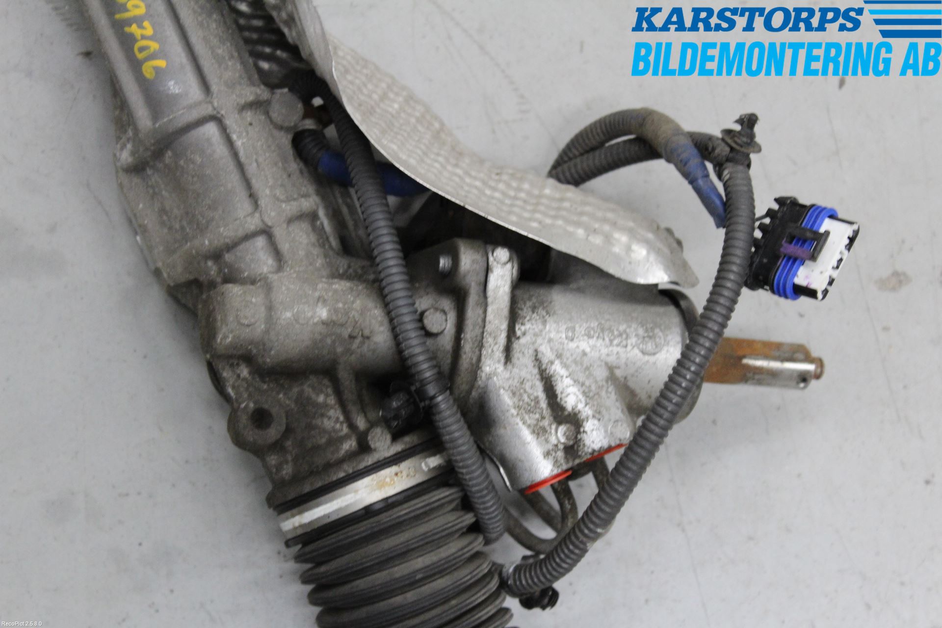 Renault LAGUNA III 08-10 Servo Snekke - Tannstang